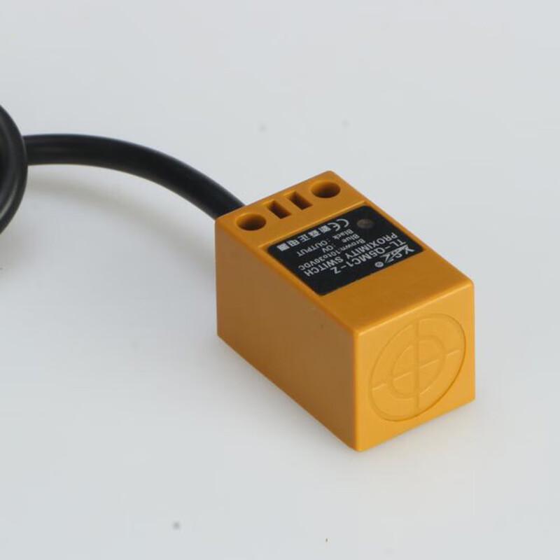 

Ruidetai Xinsen Square Inductive Proximity Switch CN plug (adapter included)
