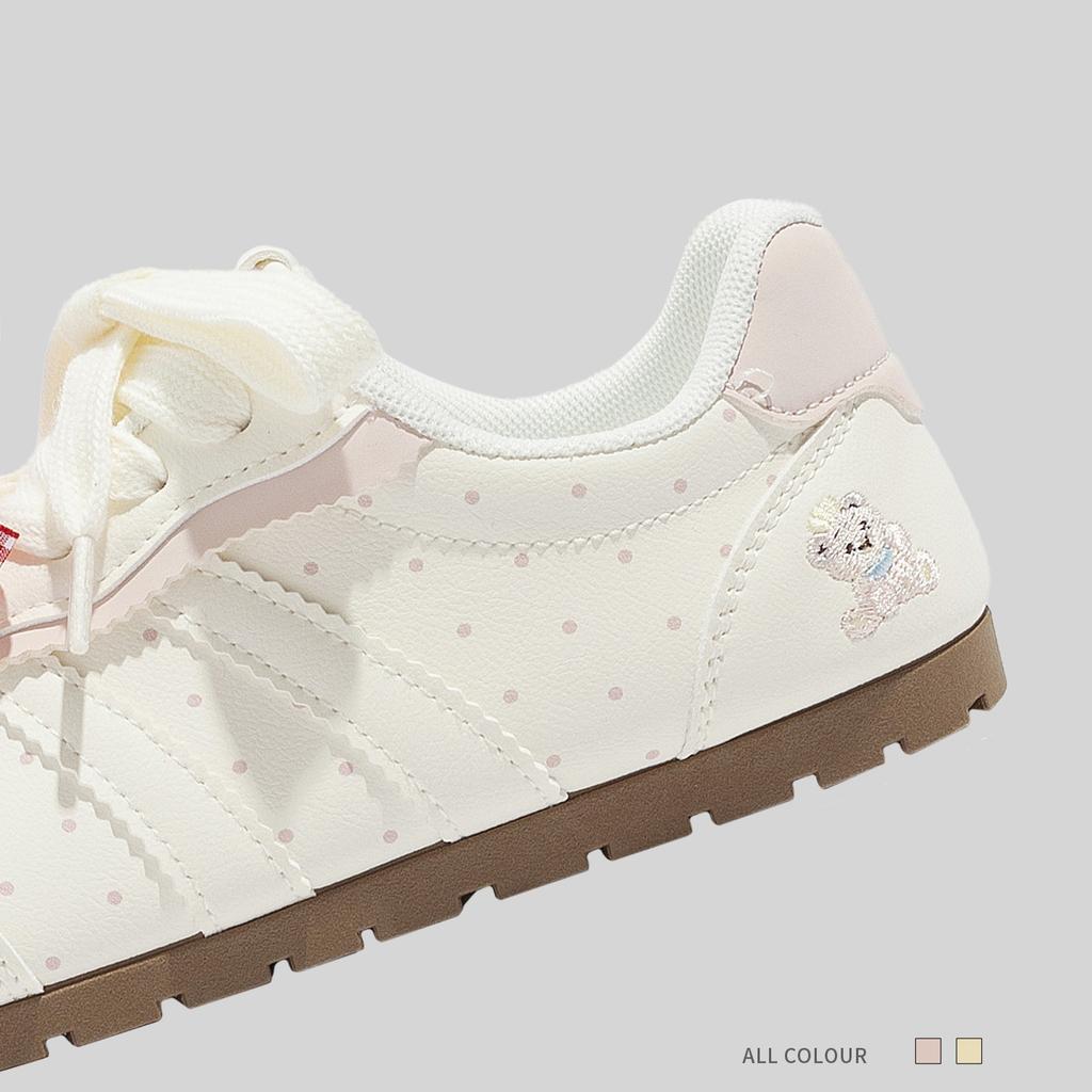 Spring new cute low-top flat-bottomed German training shoes 22 sports lightweight bear casual board shoes