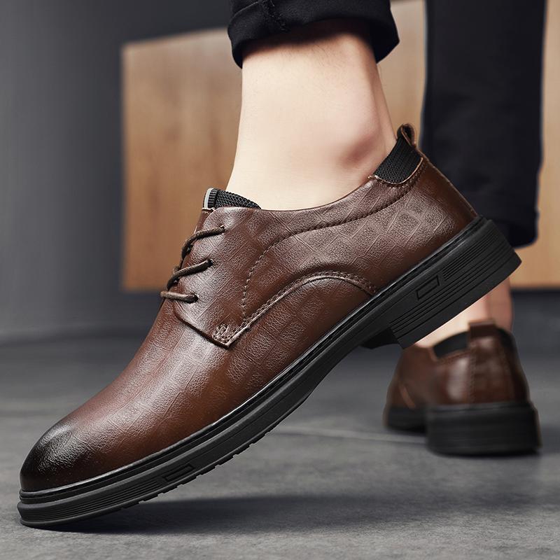 Fashion Men's formal leather shoes Classic retro gentleman style Outdoor Business Party Daily office casual leather Wedding shoes