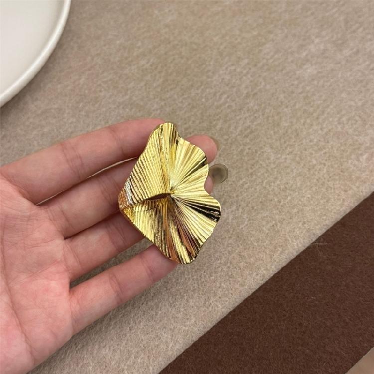 Geometric Gold Sturdy Alloy Knuckles Joint Rings for Trendy Women and Men Featuring Hip Hop Punk Leaves Designs