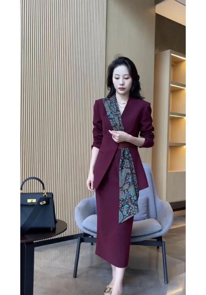3022 Plus Size Women's Fashion Suit with Flowing Ribbon and Half Skirt - Slimming Two-Piece Commuting Set