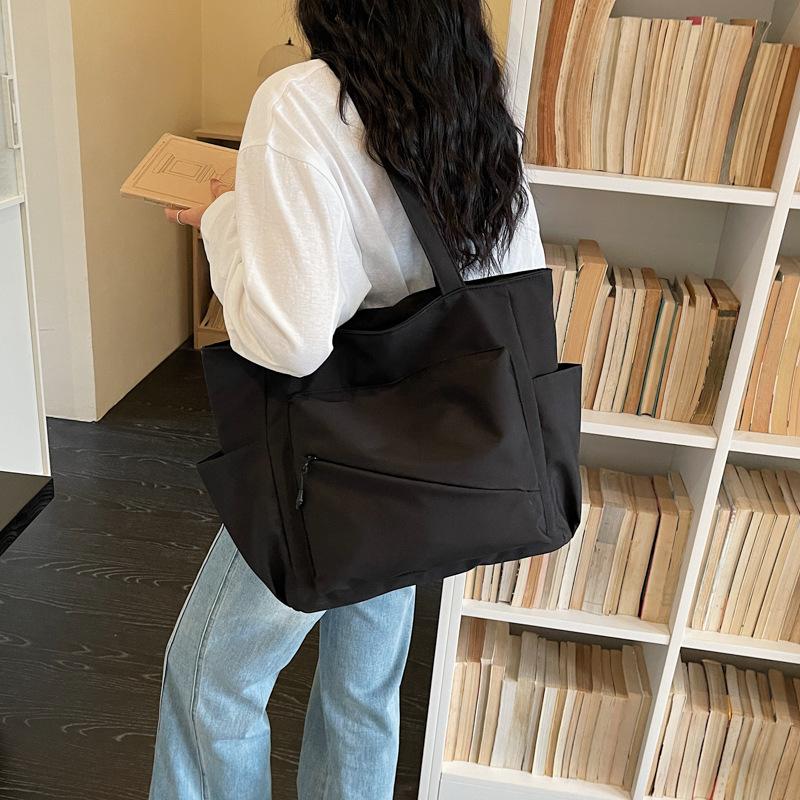 Large Capacity Tote Bag for Women Everyday Shoulder Bag with Multiple Pockets and Sleek Design