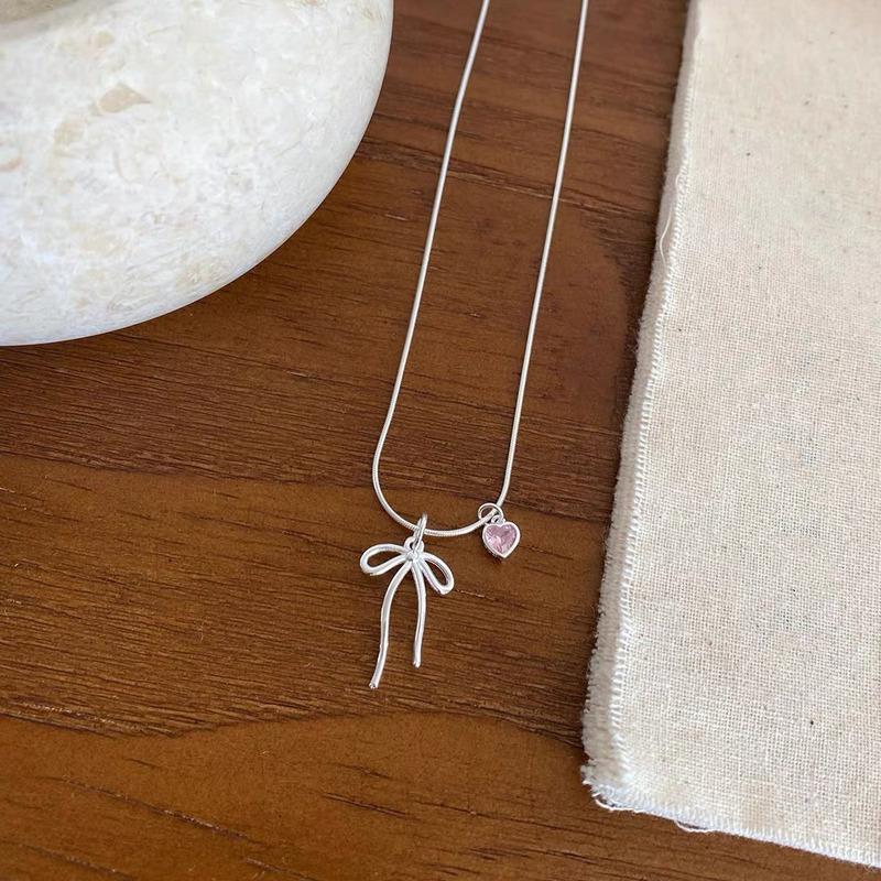 Colar com pingente de coração e borboleta de cristal Y2K para mulheres, corrente de clavícula com laço, acessórios de joias estéticas da moda