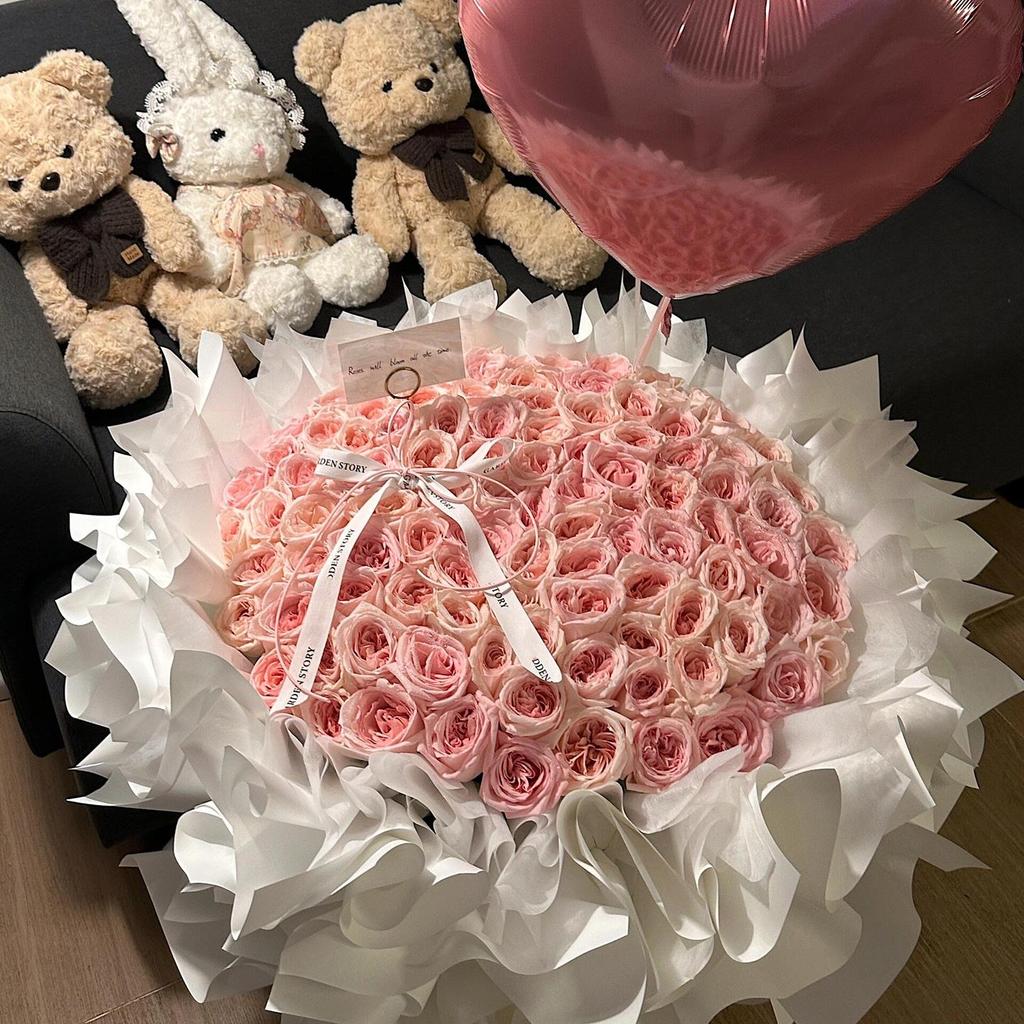 Lychee Mix Bouquet with Eternal Flower Soap for Girlfriend or Bestie - Ideal Birthday Gift