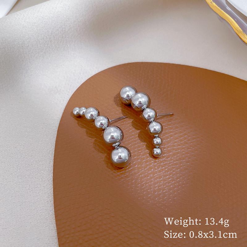 Fritillary Clover Minimalist Stud Earrings Cold Men'S And Women'S Earrings Personality Temperament Banquet Earrings