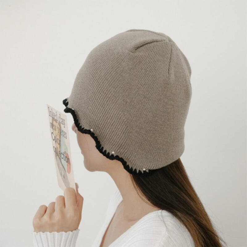 Women's Sweater Frill Wave Two-Color Beanie