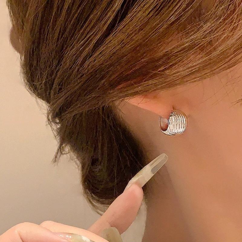 Luguang Gold Ball Earrings Women's Metal Striped Retro Round Stud Earrings Simple Cold Wind Earrings