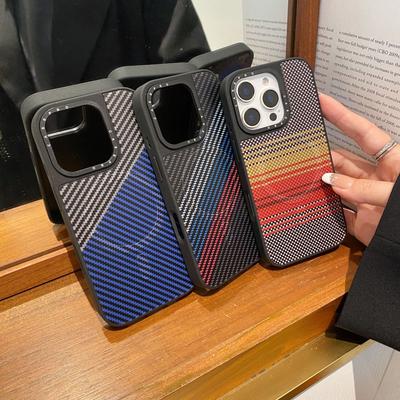 Applicable à l'étui de téléphone magnétique en Kevlar pour iPhone 16 Pro Max Motif fibre de carbone Apple 15 Étui de protection anti-chute 14
