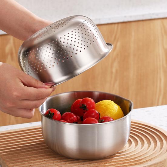 Stainless Steel Microporous Colander, Dishwasher Safe Salad Mixing Bowl Rice Washer, Vegetables Fruits Rice Washing Food Strainer Basket