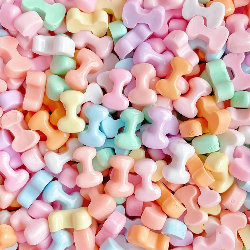 20 Stück Mini-Buchstaben Gemischte Harz-Accessoires ABCD Englische Buchstaben-Aufkleber DIY Sahne-Kleber Handyhülle Haarspangen-Dekoration Zubehör
