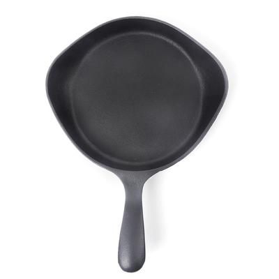 Sori Yanagi Nanbu Tekki Mini Bread 16cm with a Simple Design That Can Be Used As Is for the Dining Made In No IH Compatible (Yanagi Sori)