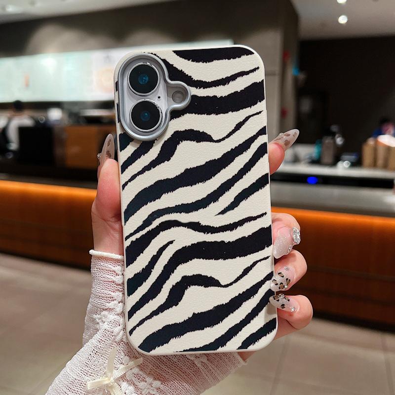 

Мягкий противоударный чехол с принтом зебры для iPhone 16 Pro Max 15 Pro 14 Plus 13 12 11, защита линз, матовая кожа, текстура, тонкий чехол для телефона из ТПУ iPhone 11 бежевый/белый