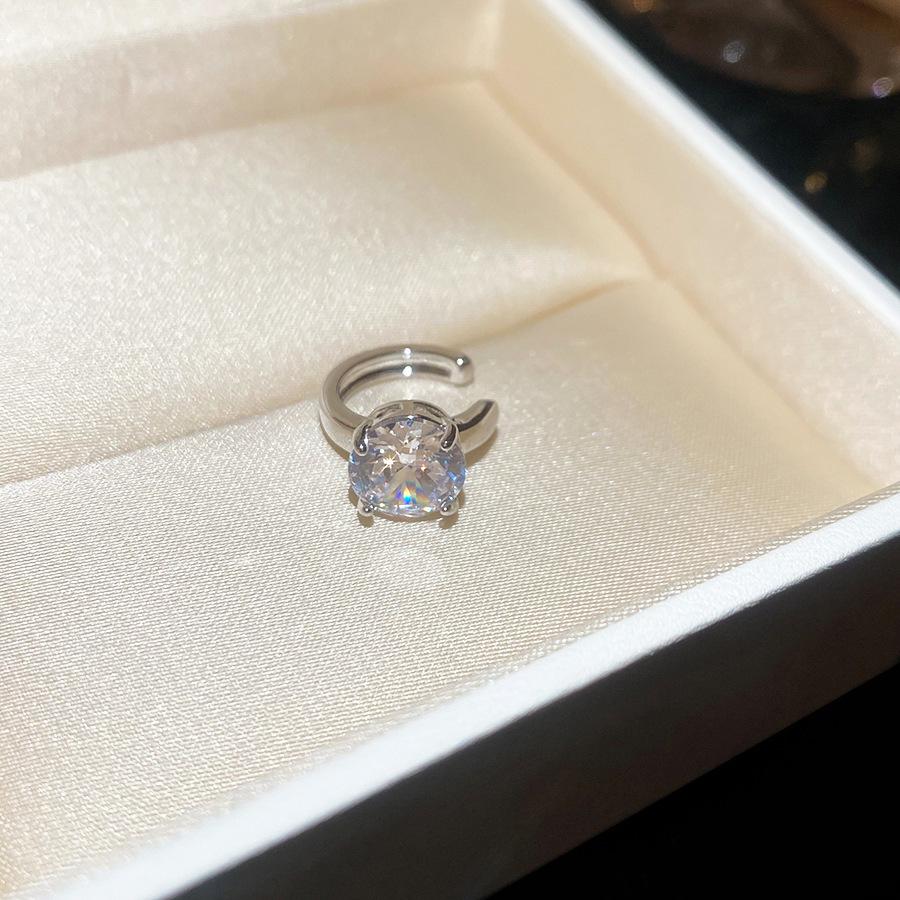 Silver Needle Korean Style Zirconia Geometric Round Stud Earrings - Elegant, Shiny, and Fashionable Accessories for Women