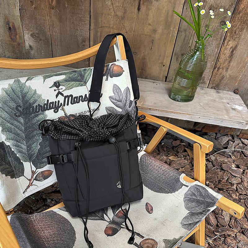 Mountain Outdoor Lightweight Messenger Bag Men's Design Sense Tooling Wind Backpack Hiking Camping Waterproof Shoulder Bag Mobile Phone Bag