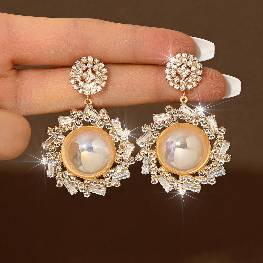 Light Luxury French Zircon Pearl Earrings Niche Design Sense Exaggerated Stud Earrings Sense Fashion Earrings Women