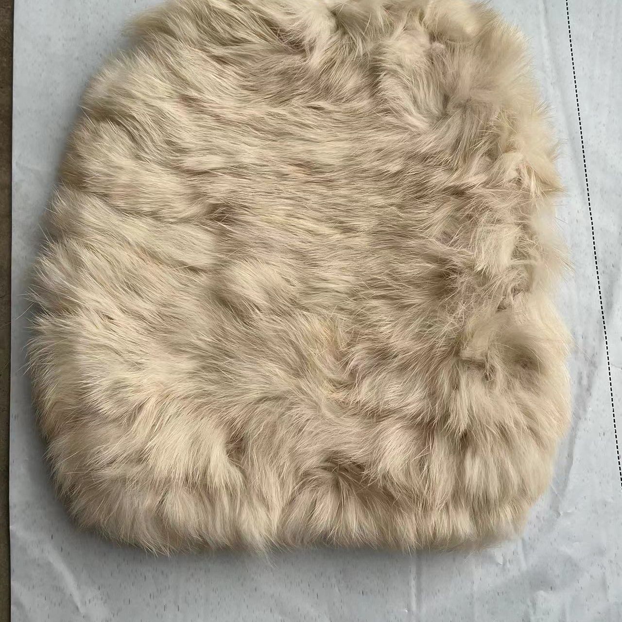 

Элегантная утолщенная шапка из натурального кроличьего меха, женская, осенне-зимняя, корейская версия, с защитой ушей, ретро плюшевая шапка, теплая, сетчатая, шерстяная шапка знаменитости бежевый