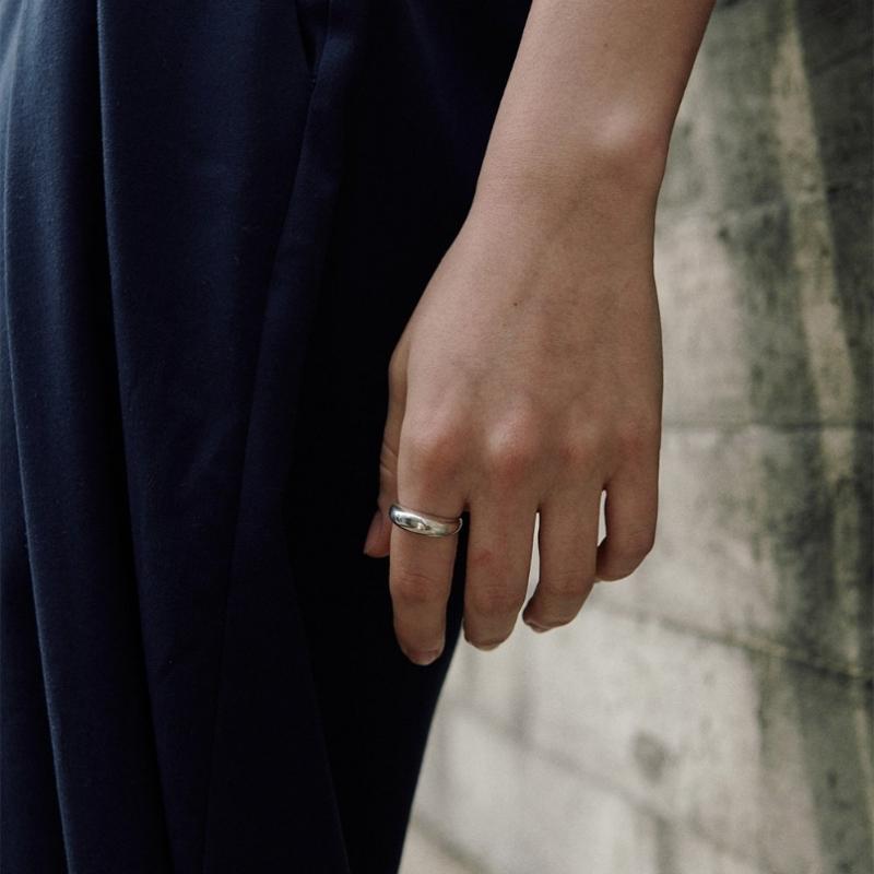 VERTE 925 Silver Fin Soar Ring  Silver 