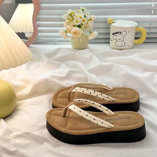 

Fashion House Slippers Platform Shoes Slides Rubber Flip Flops Slipers Women Shale Female Beach Hawaiian 2025 Sabot Soft Summer Female S 35