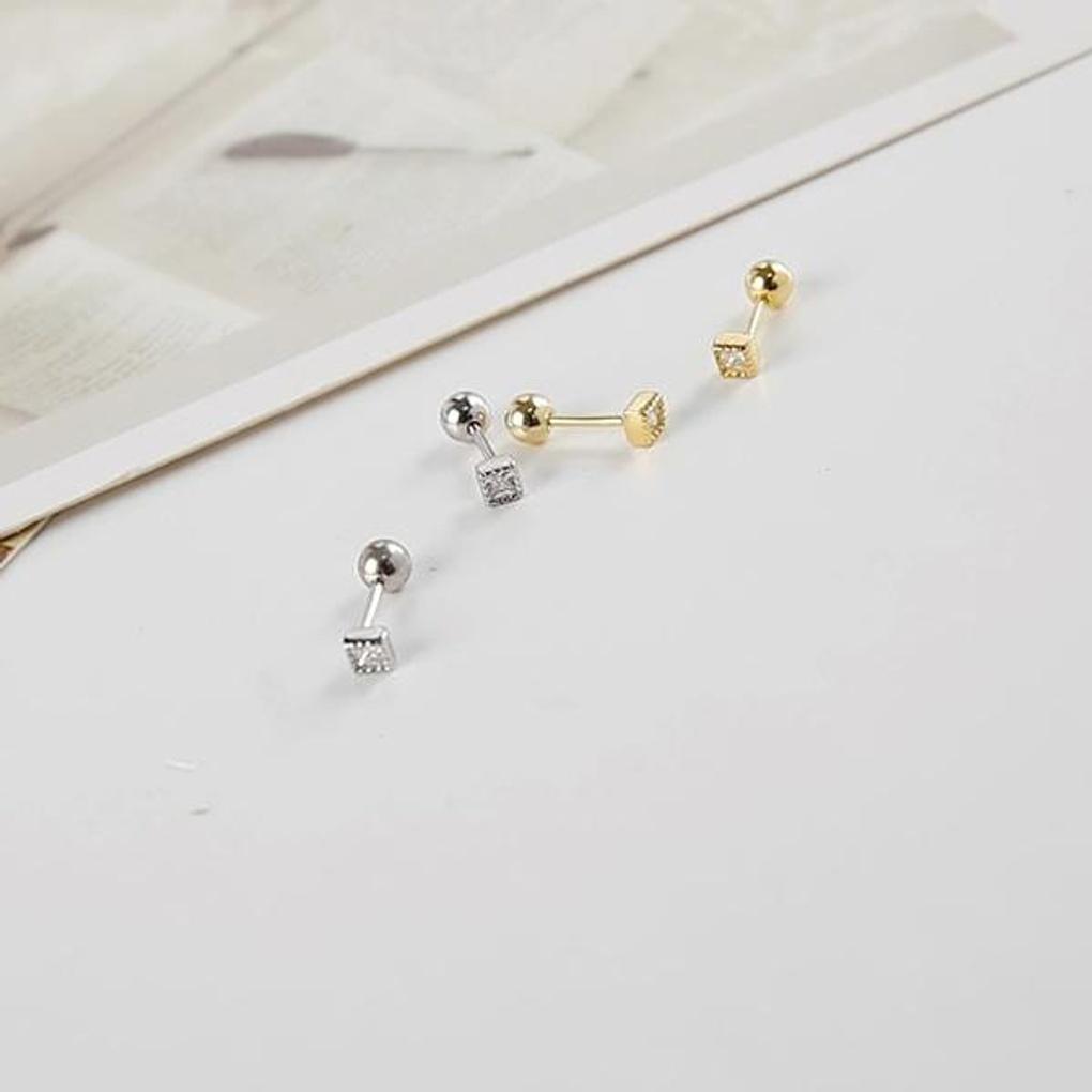 Damen Point Täglich Kleines Quadrat Piercing