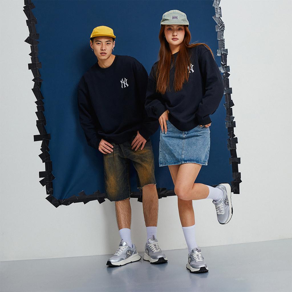 New MLB SS24 Sweatshirt Unisex Black 3AMTQ0141-50BKS