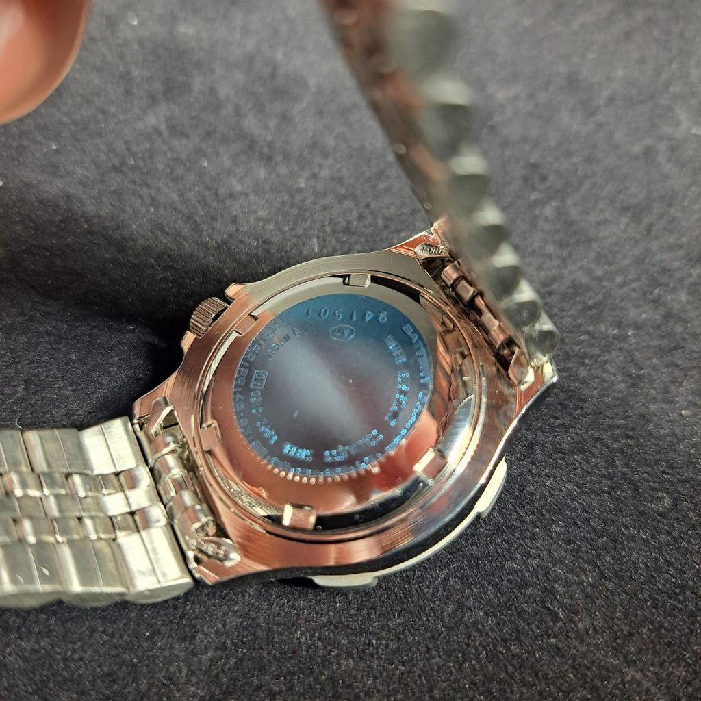 Used ALBA Seiko AQUAGEAR diver's watch dead stock
