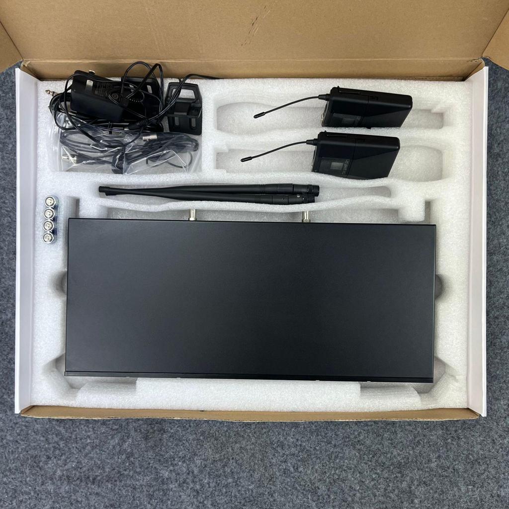 High-End Dual Wireless U-Band Infrared Microphone System for Stage and Conference Use