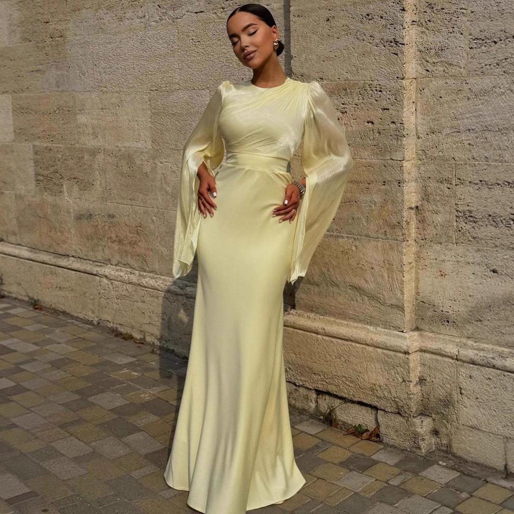 Elegant Slim Fit Satin Dress with Slit - Long Sleeve, Shiny, and Hip-Hugging for Autumn/Winter