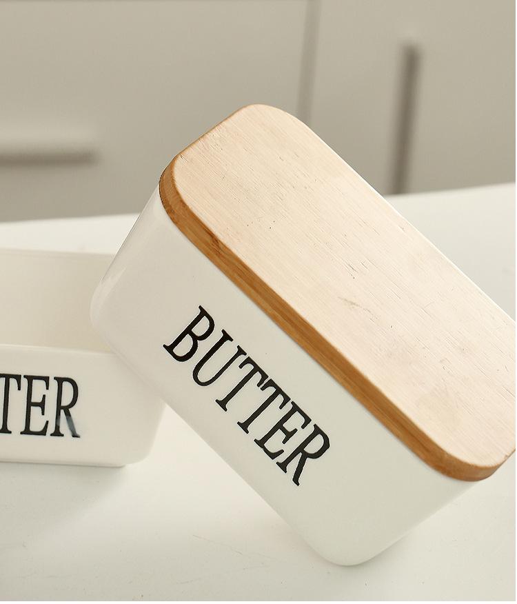 European-Style Ceramic Butter Dish with Lid - Cheese Storage Box for Fresh-Keeping In Kitchen
