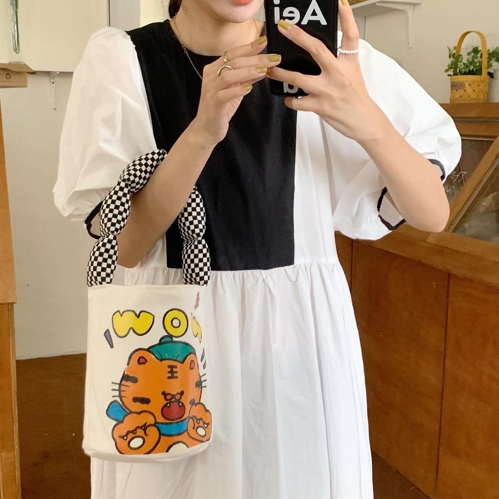 Cute Cartoon Tote Bag For Girls Featuring Snowman Design Ideal For Daily Use