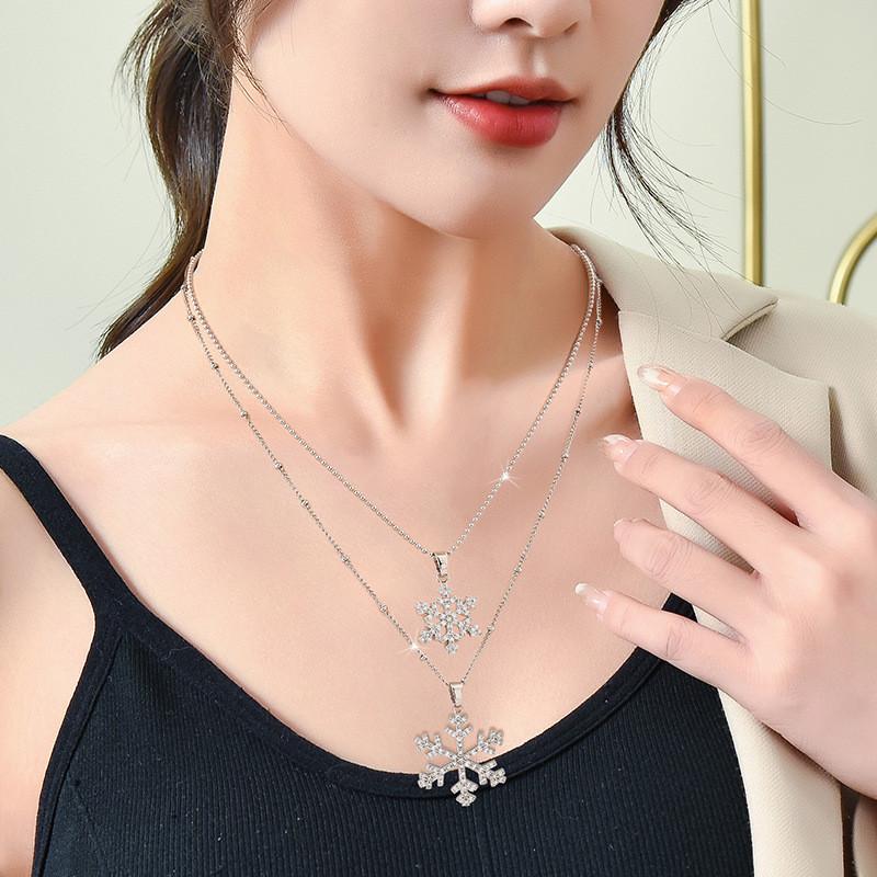 Fashionable Double Womens Layered Snowflake Necklace With Design Floral