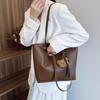 Retro Large-capacity Bag Women's 2026 New Fashion Niche Tote Bag Shoulder Armpit Bag