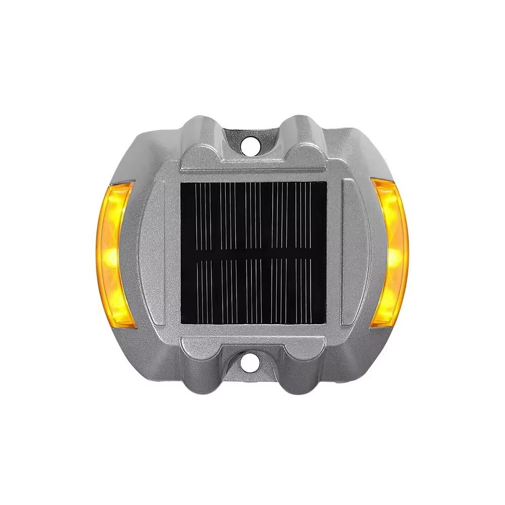 Solarbetriebene LED-Deckleuchte Intelligente Einfahrtsleuchte Landschaftsbeleuchtung Solar-Straßenboller Treppe