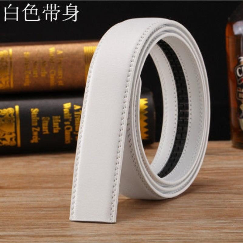 

Минималистичный белый ремень с автоматической пряжкой для молодых мужчин, с модным буквенным дизайном для универсального стиля. StyleXX