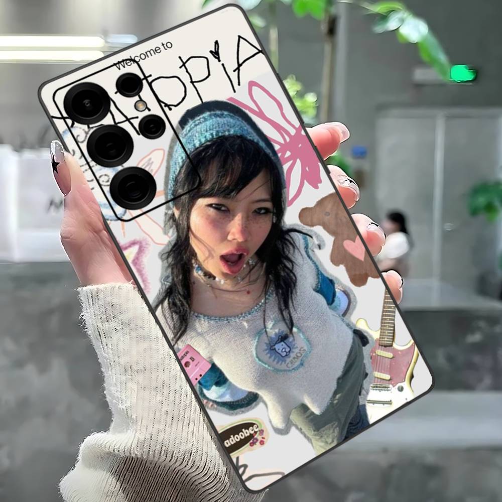 Popular Indie Singer B-Beabadoobee Phone Case For Samsung S 24 Fe 25 Ultra Plus 20 Lite 21 30 22 23 24 22 Ultra 5G Fundas