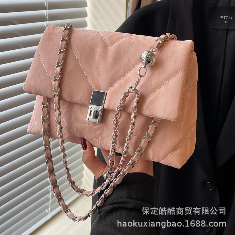 This Year's Popular Bag 2025 New Fashion Shoulder Bag Autumn and Winter Super Fire Chain Bag High-end Messenger Bag Women's Bag