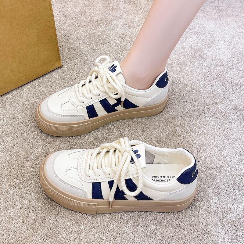 Chaussures blanches à plateforme design pour femmes 2025 printemps et automne nouvelles chaussures d'entraînement allemandes chaussures de ville rétro chaussures de sport décontractées semelle épaisse légère