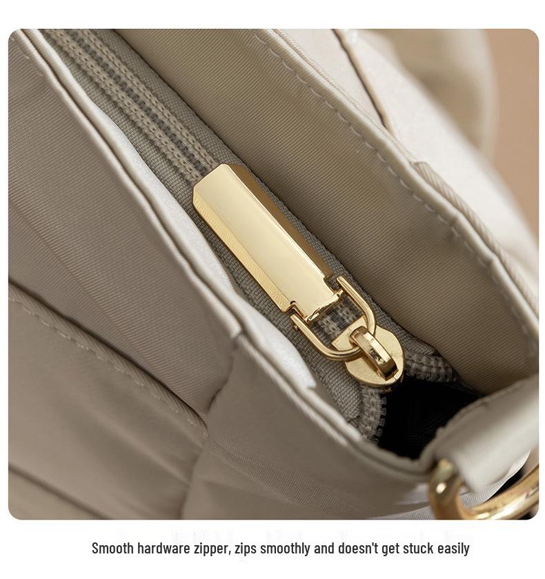 16-Inch Women's Laptop Handbag: Large Capacity, Thickened Briefcase for Business Travel and Commuting.