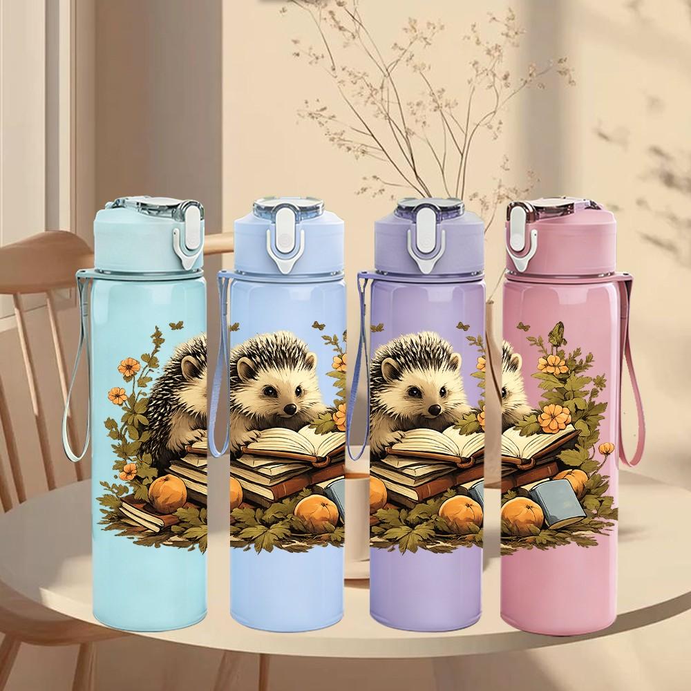 1PC Hedgehog Autumn Leaf Scene Print 750ml Color Plastic Sports Water Bottle Leakproof Flip Straw Lid Suitable for Sports Office Home Use
