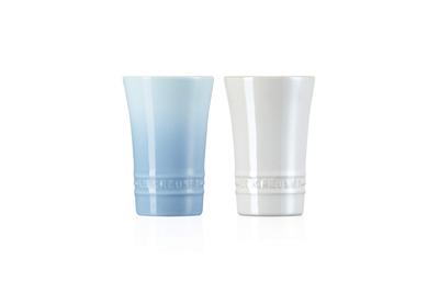 Le Creuset Dvojica štíhlych pohárov, 170 ml, Pobrežná modrá s bielym leskom, Odolné voči teplu a chladu, Vhodné do mikrovlnnej rúry a rúry, Sada 2 ks, Svadobný dar,