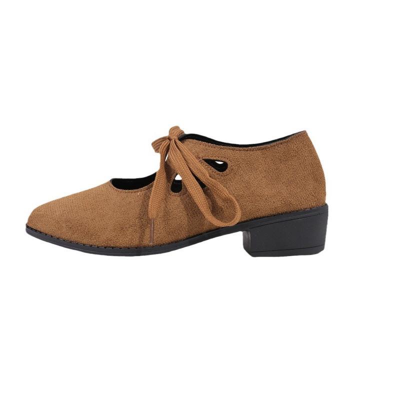 Szpiczasty gruby pasek na pięcie Europejskie i amerykańskie modne buty na jednym obcasie jesień retro duży rozmiar niski obcas