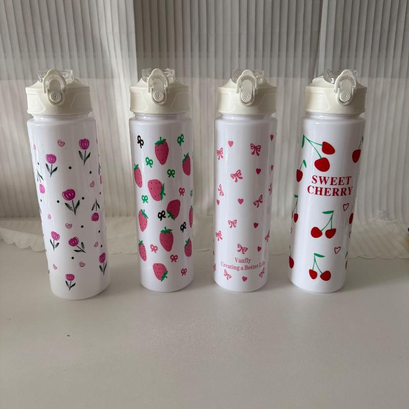 750ML Cute Floral Printed Water Bottle Cartoon Strawberry Bow Pattern Fadeless Portable for Picnic Beach Outdoor Use