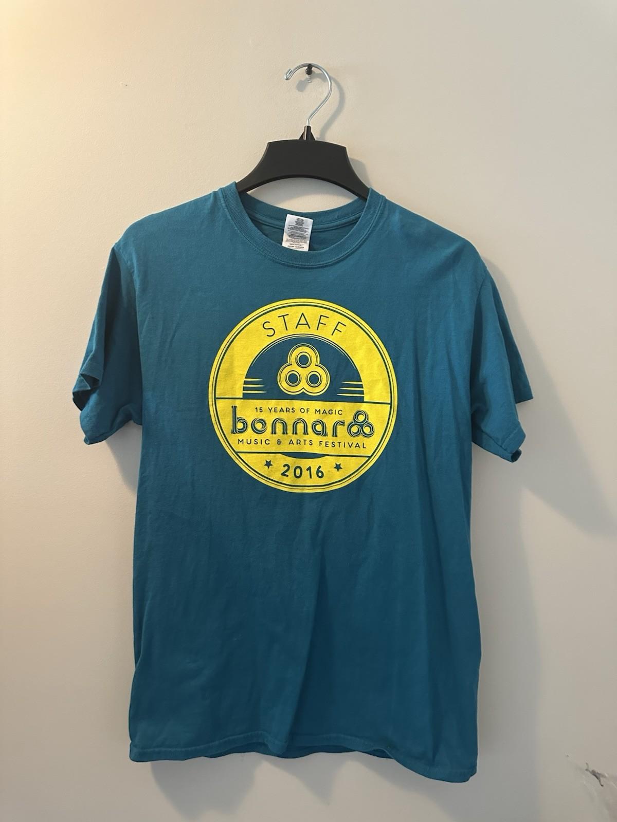 Bonnaroo 2016 Gildan Staff T- Blue M Original Music Industry Unisex T-Shirt XXL