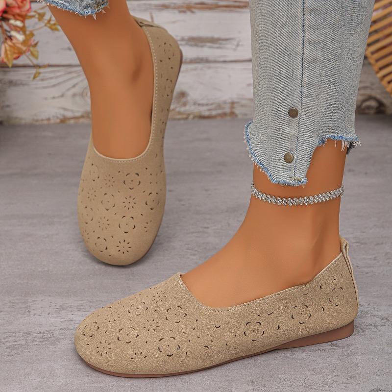 Women's New Large Size Hollow Low Top Single Shoes Retro Soft Sole Breathable One Foot Pedal Lazy Shoes Doudou Shoes