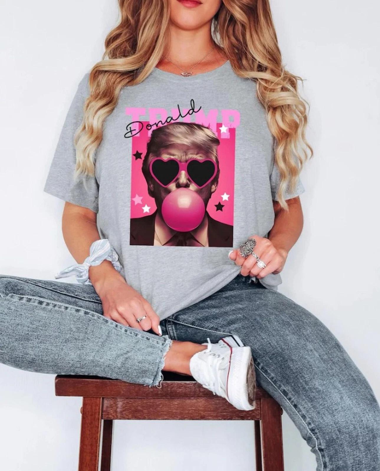 Donald Trump Retro Checkered T-Shirt, Trump Heart Glasses, Pink Trump Girl Shirt S