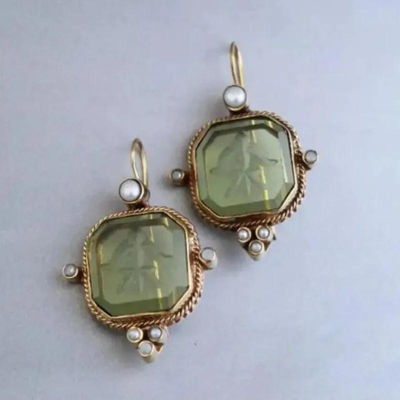 

Vintage Medieval Ethnic Green Printed Geometric Hexagonal Earrings for Women Elegant Imitation Pearl Temperament Zircon