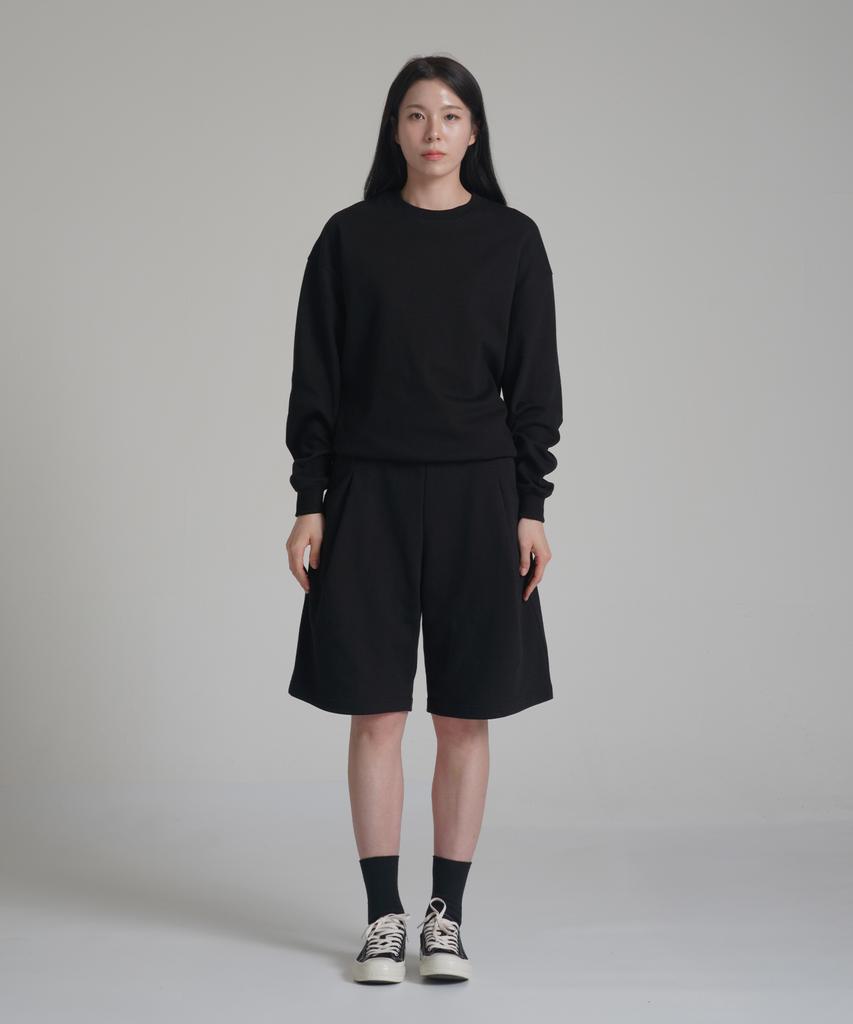 Noming Loose Fit Cropped Easy Sweatshirt - Black
