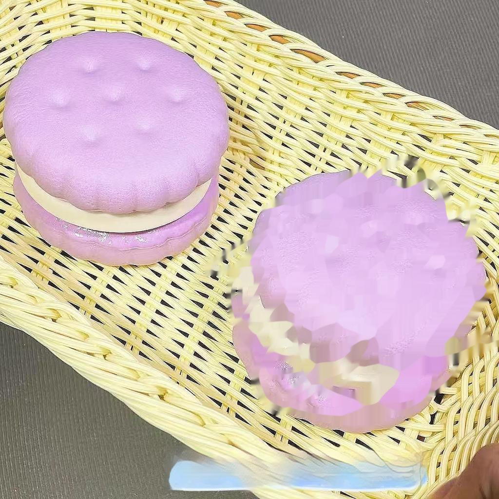 Simulated Biscuit Slow Rebound Squeezing Toy Soothing Relaxing Stress Relieving Toy School Office Ventilating Toy Party Gift