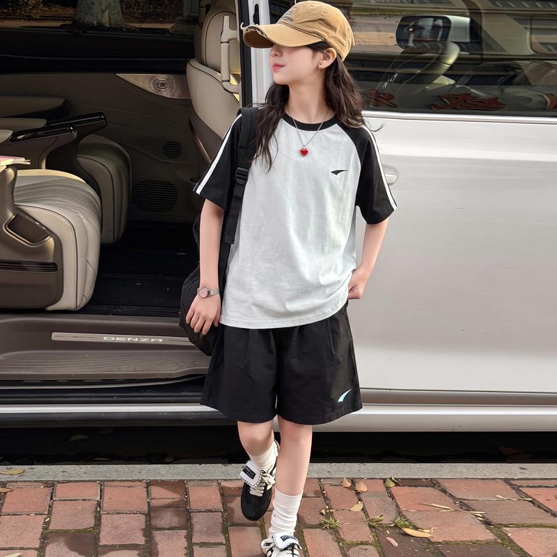 Girls' Patchwork Short-Sleeve T-Shirt & Shorts Set 2026 - New Style for Ages 8-14 Daily Wear