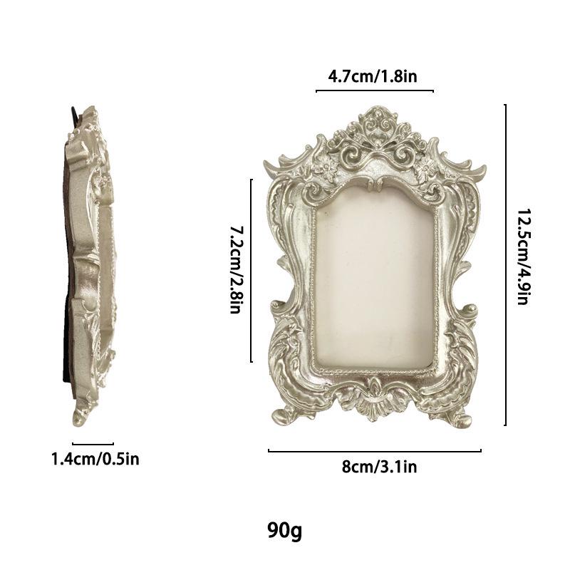Victoria-Style Retro Resin Photo Frame Ornament - Light Luxury Badge Display Stand for Photo Props