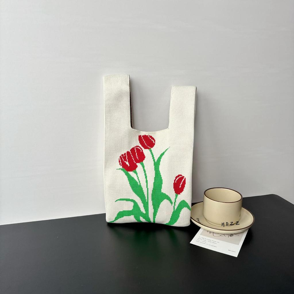 Knitted bag female animal tote bag cute souvenir snack bag versatile vest bag bucket woven gift bag